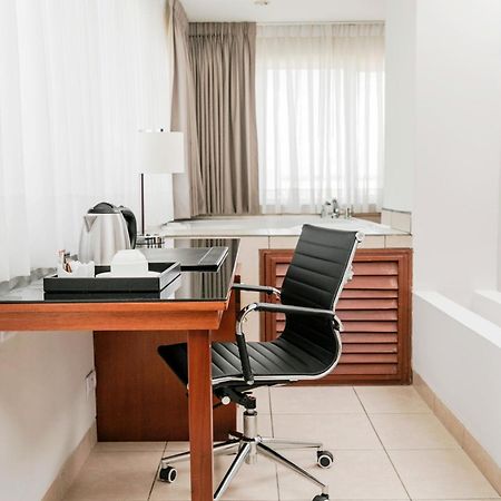 Wyndham Costa Del Sol Pucallpa Bagian luar foto