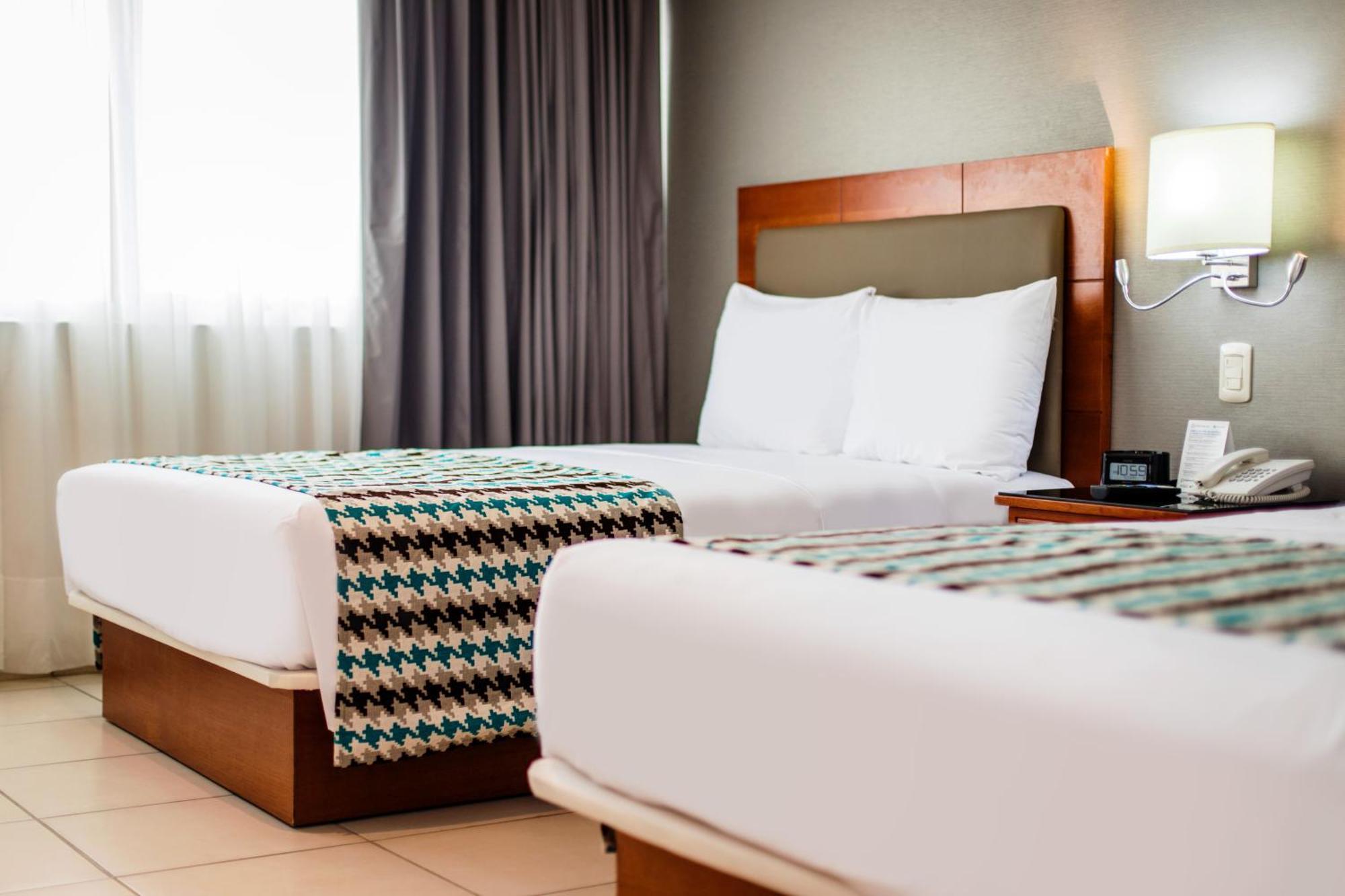 Wyndham Costa Del Sol Pucallpa Bagian luar foto