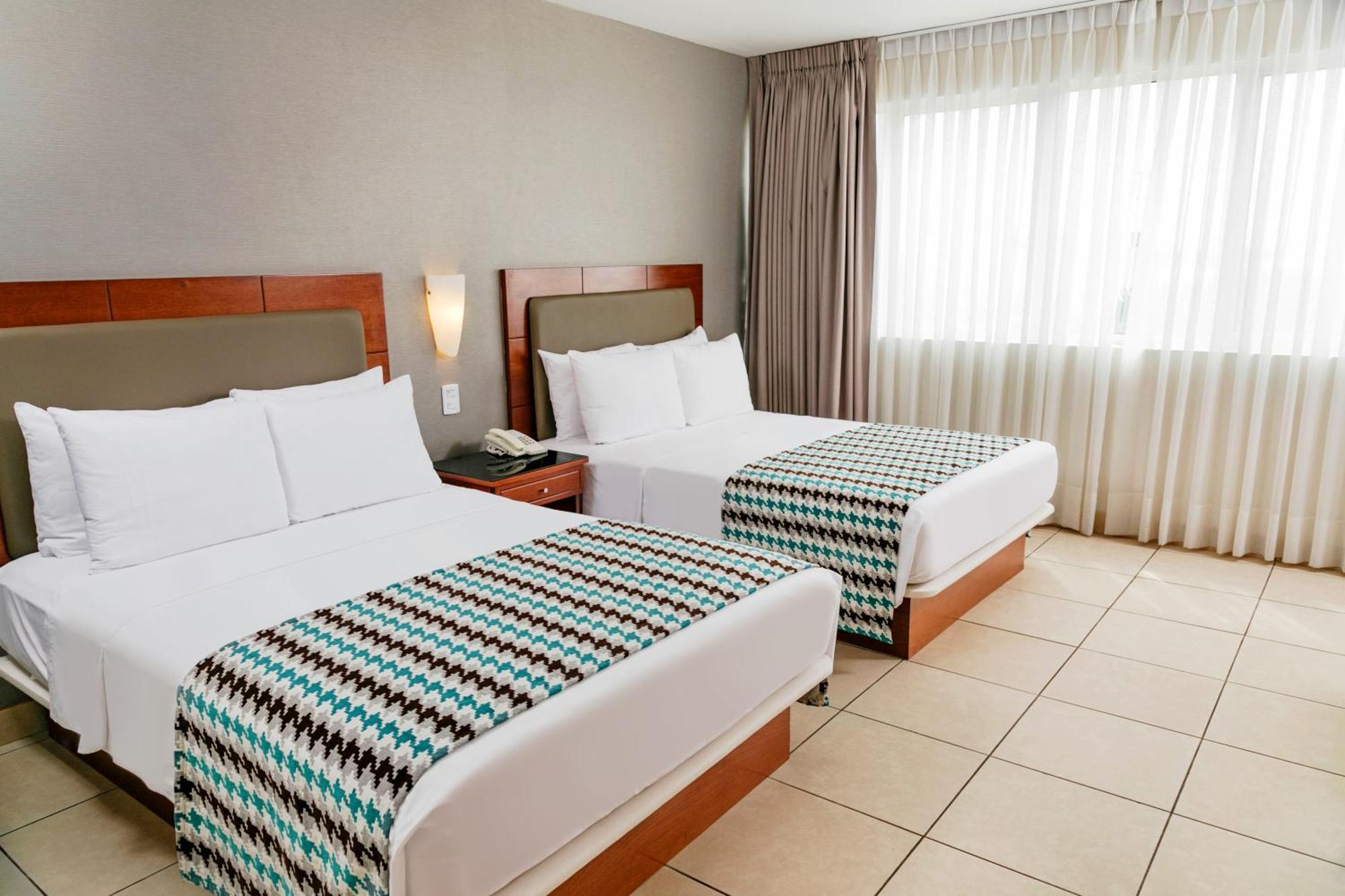 Wyndham Costa Del Sol Pucallpa Bagian luar foto
