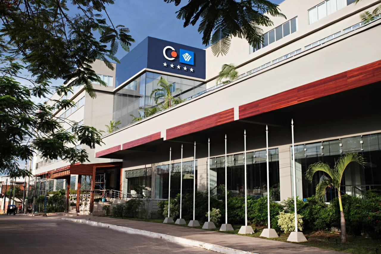 Wyndham Costa Del Sol Pucallpa Bagian luar foto